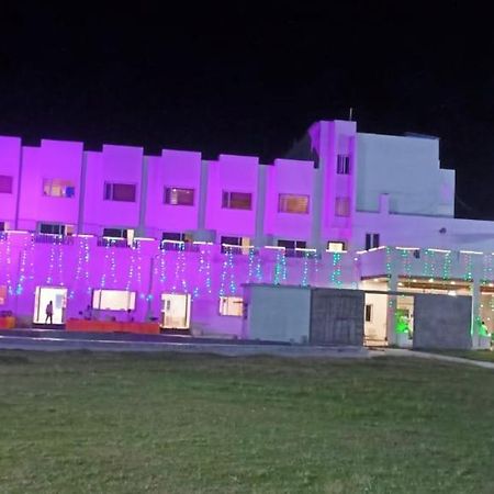 Hotel Savitri Signature Narsinghpur Exterior photo